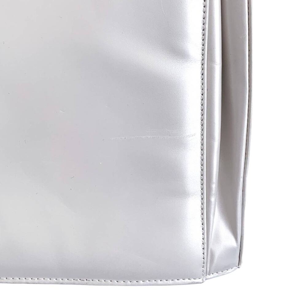 Stuart Weitzman Boxy Pearl Flat and Chain Crossbody Bag Purse White Gold Small - Picture 8 of 14